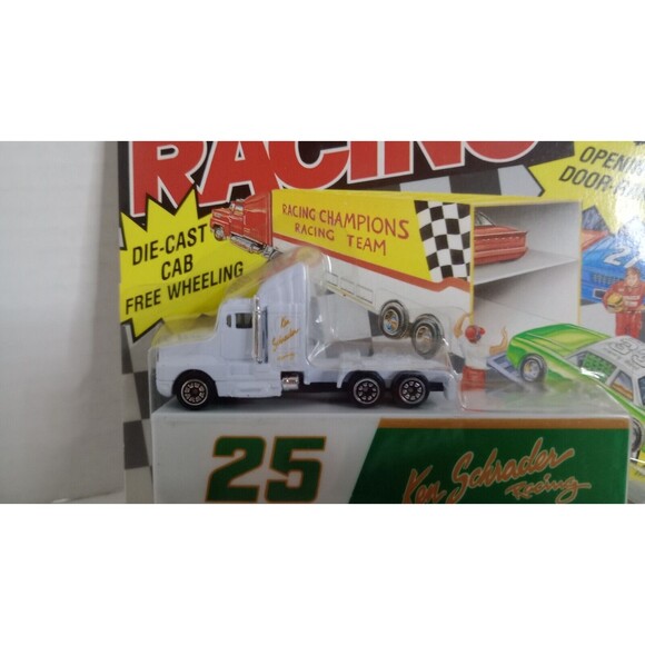 Racing Champions Racing Team Transporter 1:87 Ken Scrader With Micro Car Diecast - Picture 2 of 6